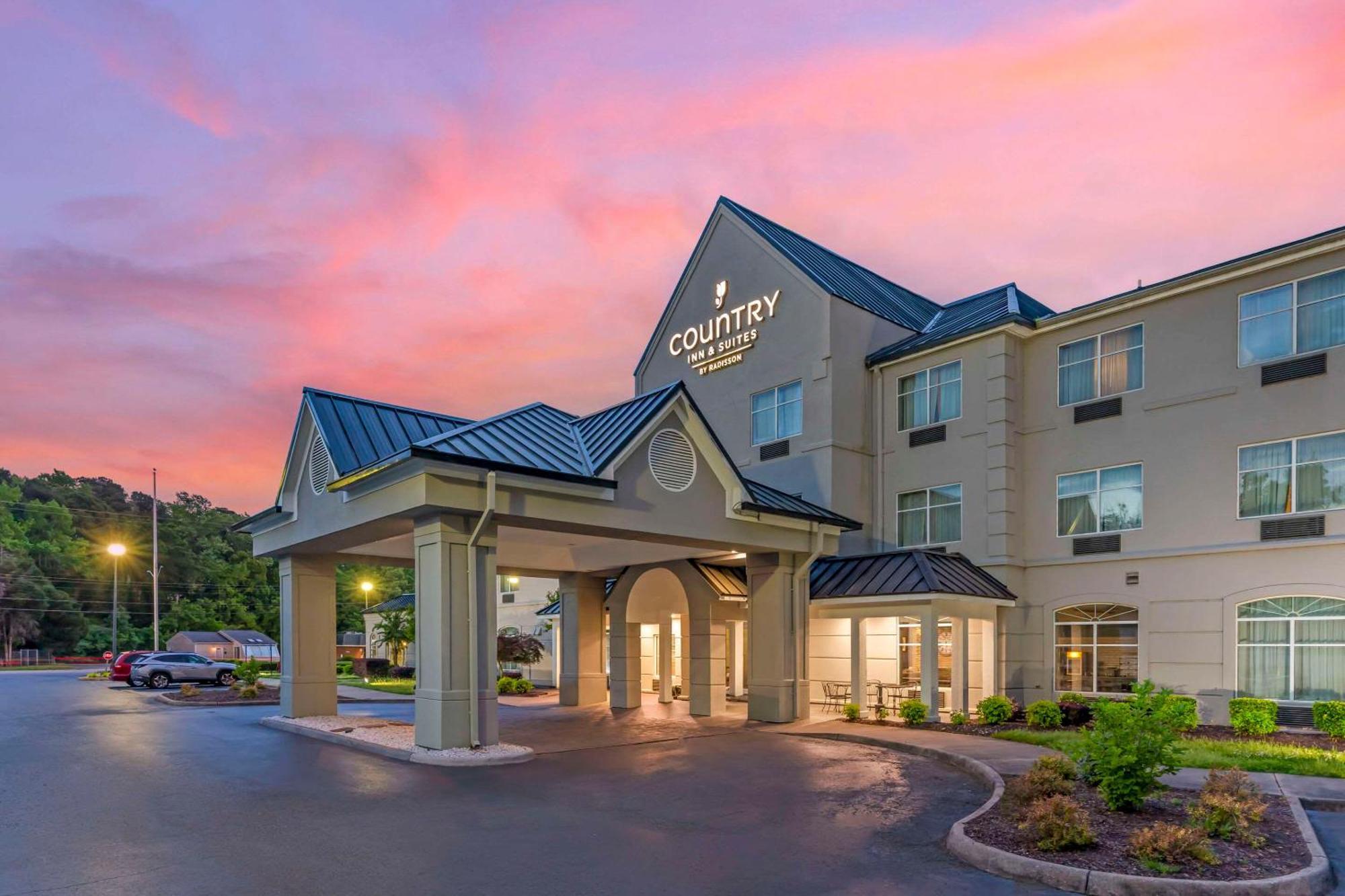 Country Inn & Suites By Radisson, Newport News South, Va Exterior foto